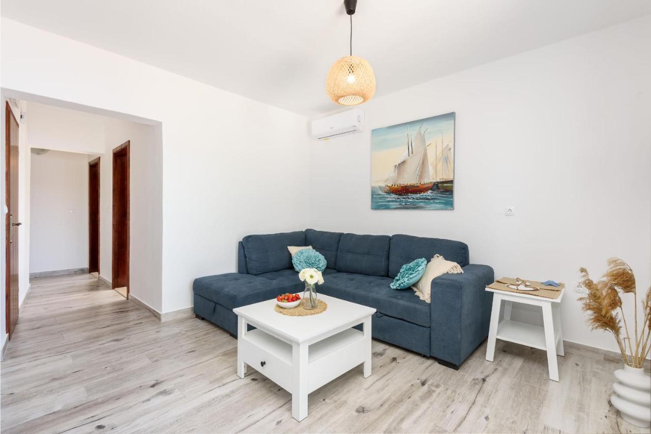 Apartments Morska Vila 3 Komarna Extérieur photo
