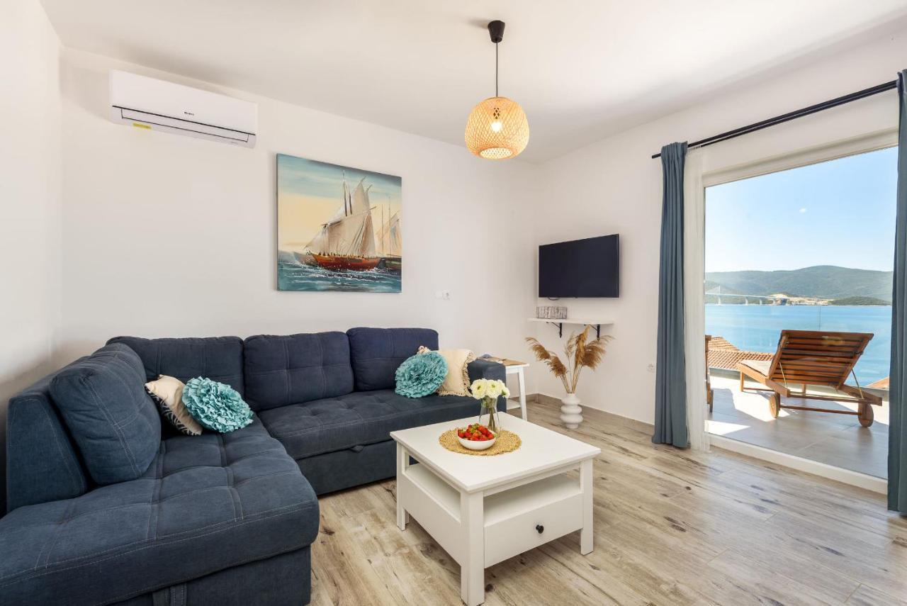 Apartments Morska Vila 3 Komarna Extérieur photo